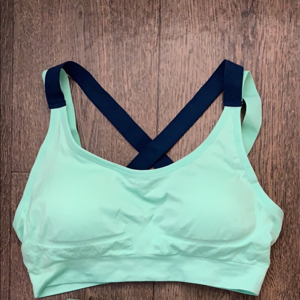 NEW🤩Women’s Sports Bra